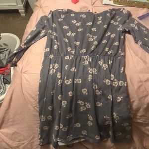 A flower dress  three quarter sleeve